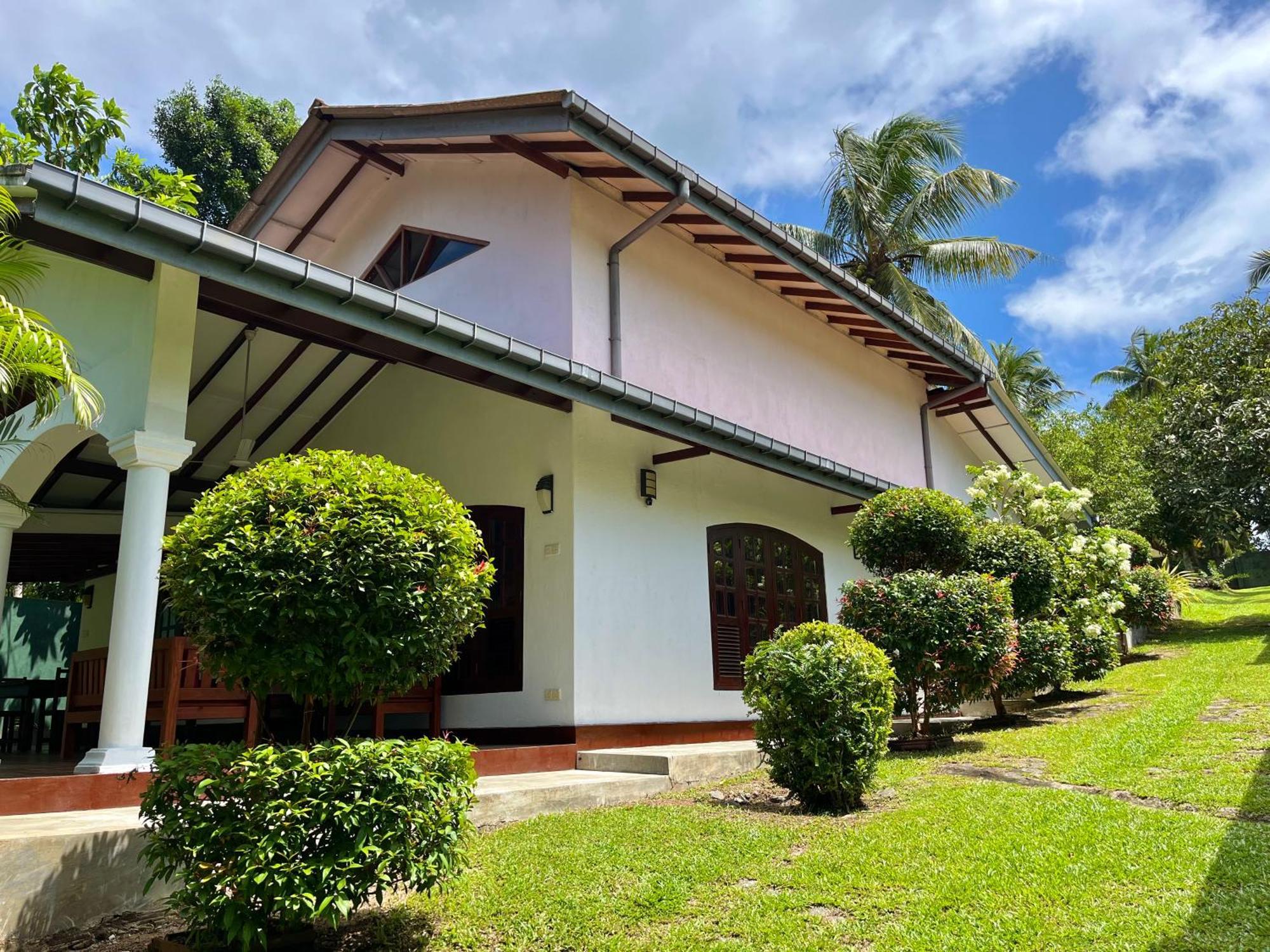 Garden Haven Hikkaduwa Villa Bagian luar foto