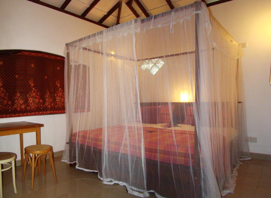 Garden Haven Hikkaduwa Villa Ruang foto